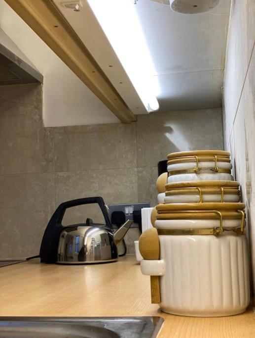 Spacious Flat In The Most Desirable Area Of ลอนดอน ภายนอก รูปภาพ