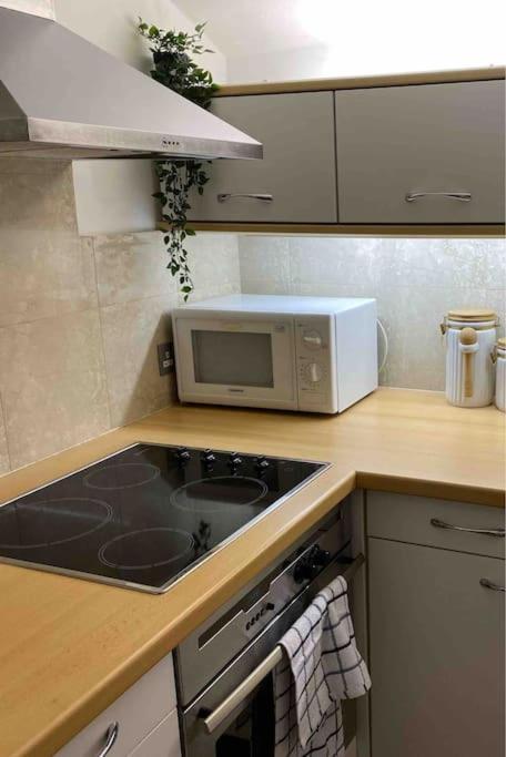 Spacious Flat In The Most Desirable Area Of ลอนดอน ภายนอก รูปภาพ
