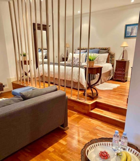 Spacious Flat In The Most Desirable Area Of ลอนดอน ภายนอก รูปภาพ